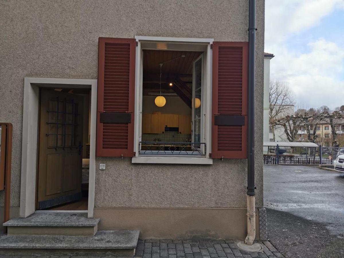 Simple Studio 36M2 In The Center Of Burgdorf Private Parking Small Bathroom Exterior foto